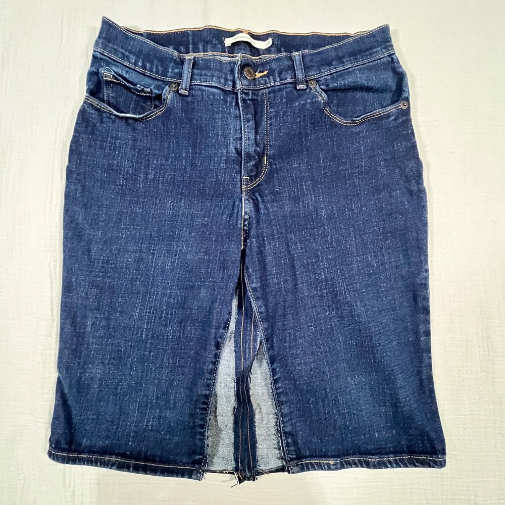 Custom Levi's Denim Skirt Bermuda Shorts Dark Wash Stretch Front‎ Slit Size 29